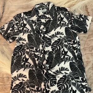 Cubavera Black and White Casual Button Down Shirt